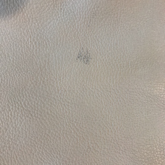 H&M White & Black Zippered Clutch - Used Condition - Picture 7 of 7